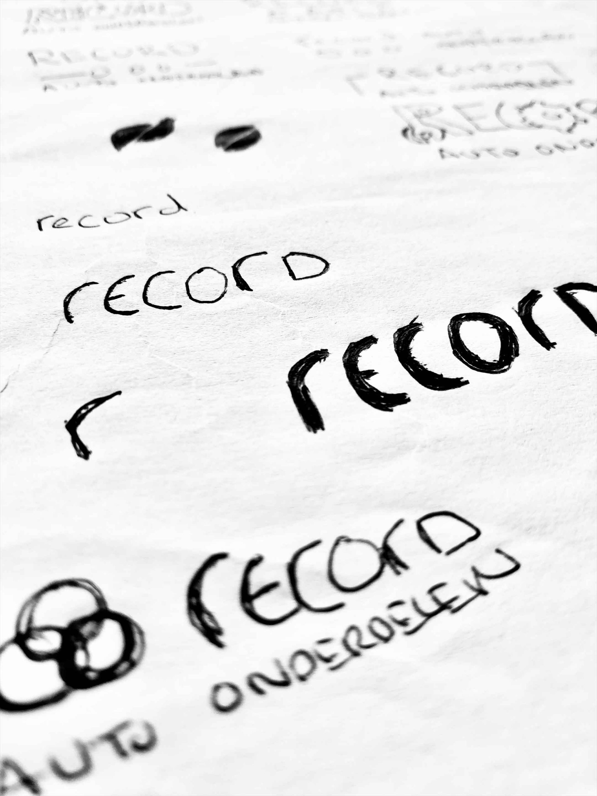 record-sketch-logo-3